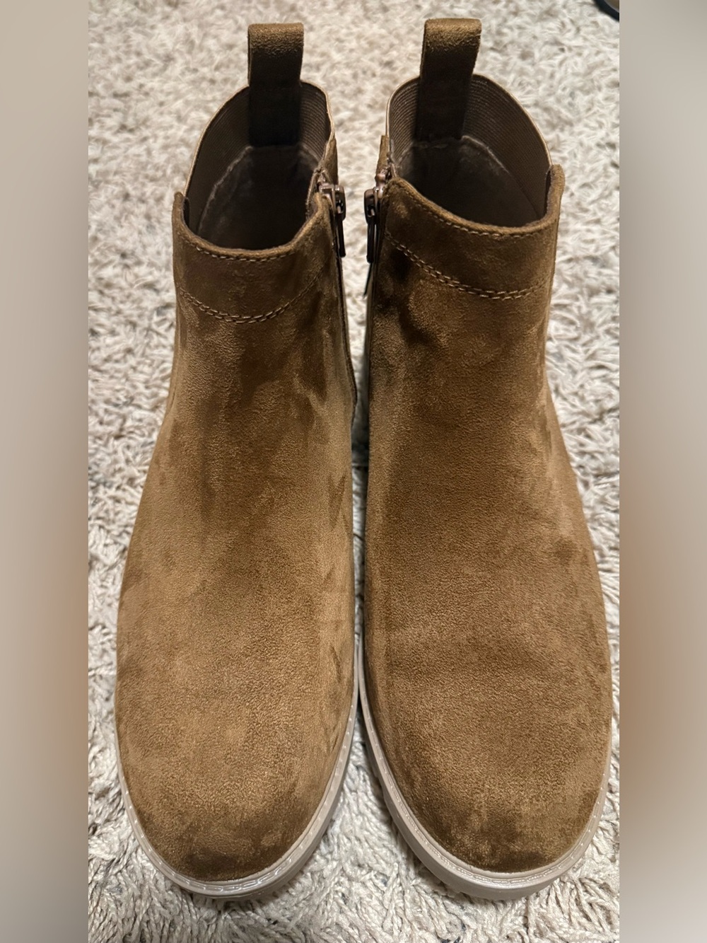 Mountain Sole Women's Cognac Chelsea Boot Size: 11 Wide